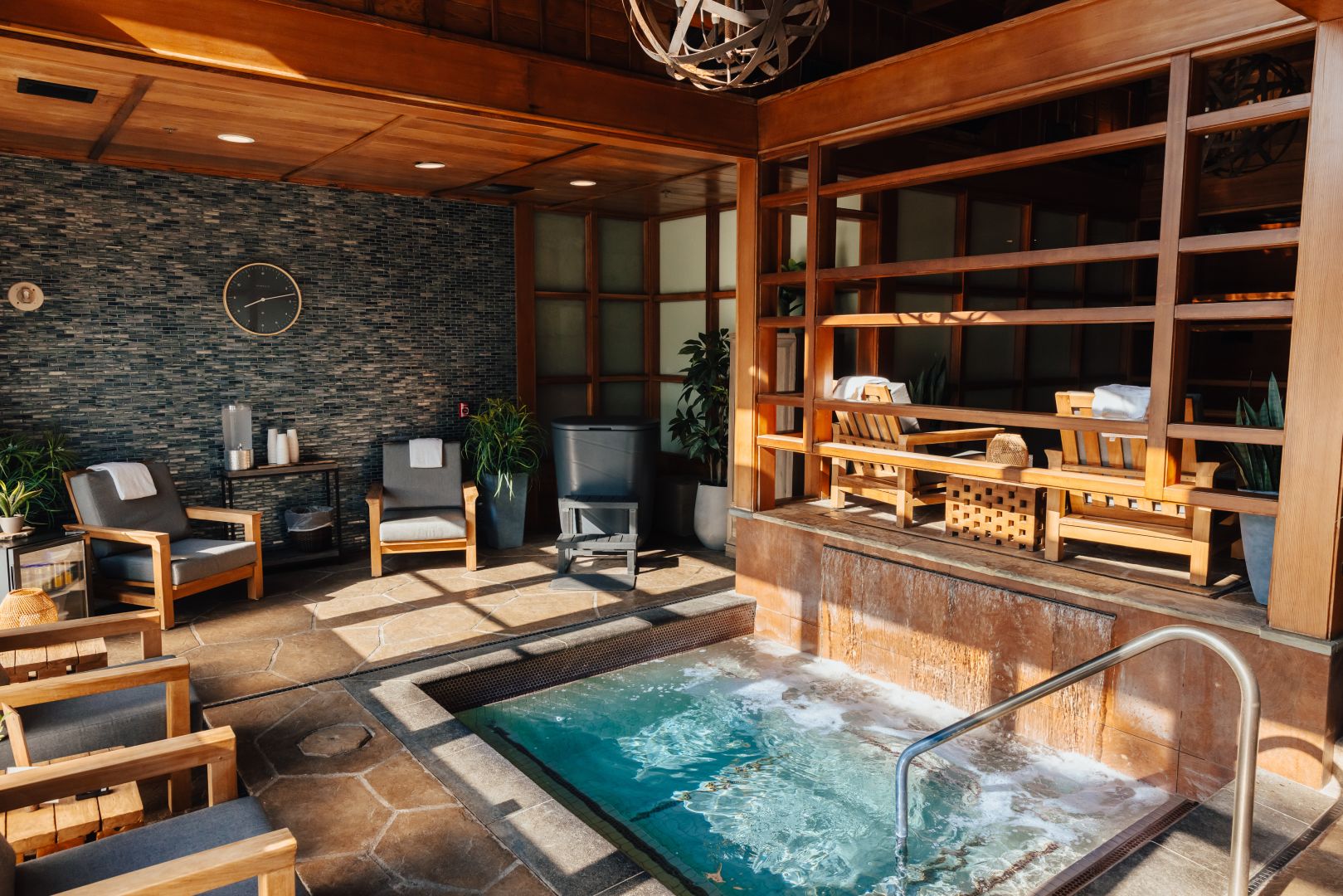 Salish Lodge & Spa — soaking pool